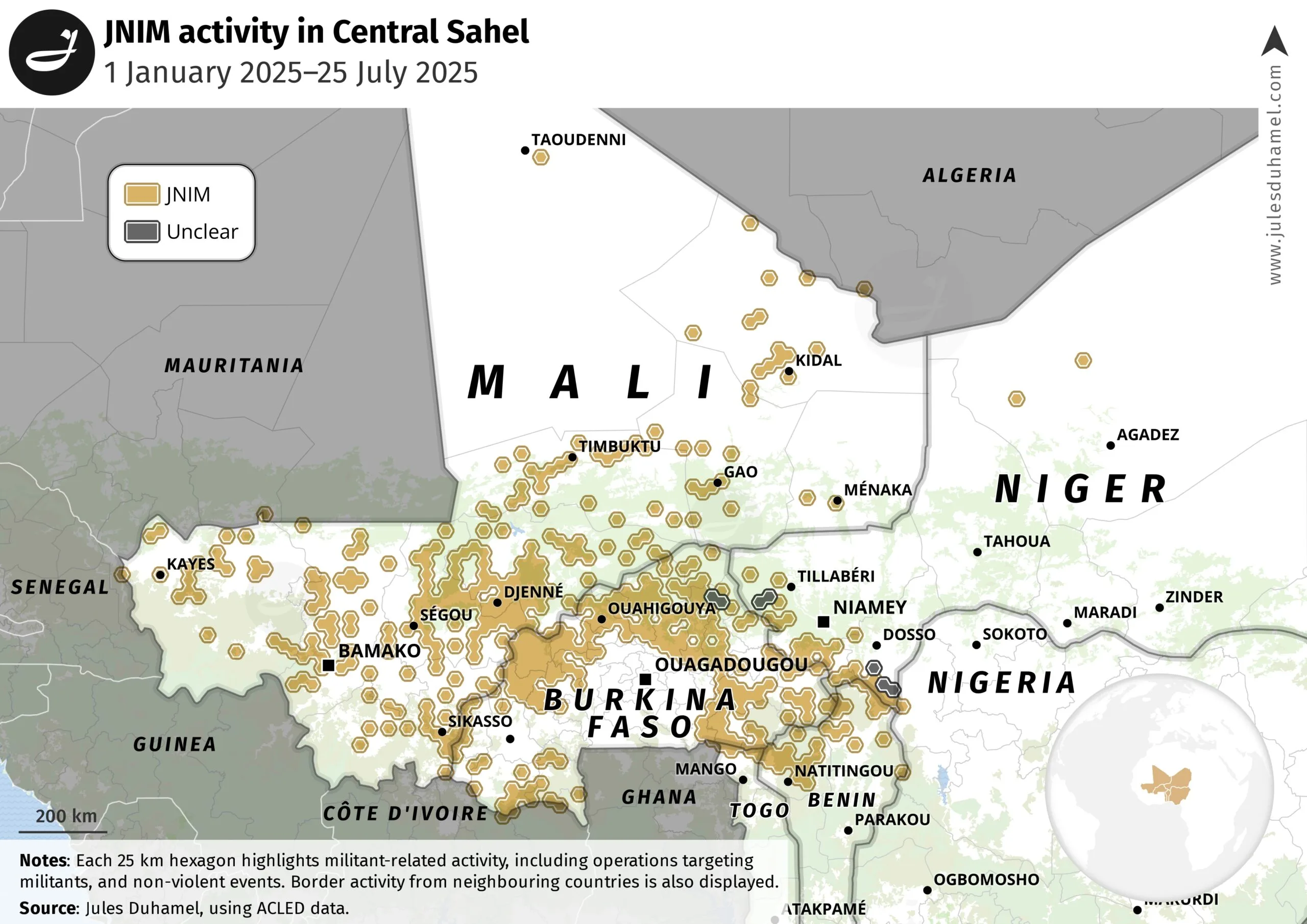 Mappa del Sahel centrale con simboli gialli indicanti attività del JNIM tra gennaio e luglio 2025, concentrate in Mali e…